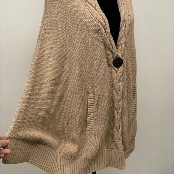 NWT UGG Anjeline Knit Cape Cable Sweater XS/S - Picture 3 of 13